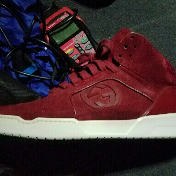 Gucci tennis shoes size 8 and 1/2 - Picture 1 of 3